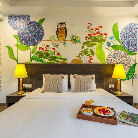 Locomo Boutique, Morjim - Stay Work Eat Экстерьер фото