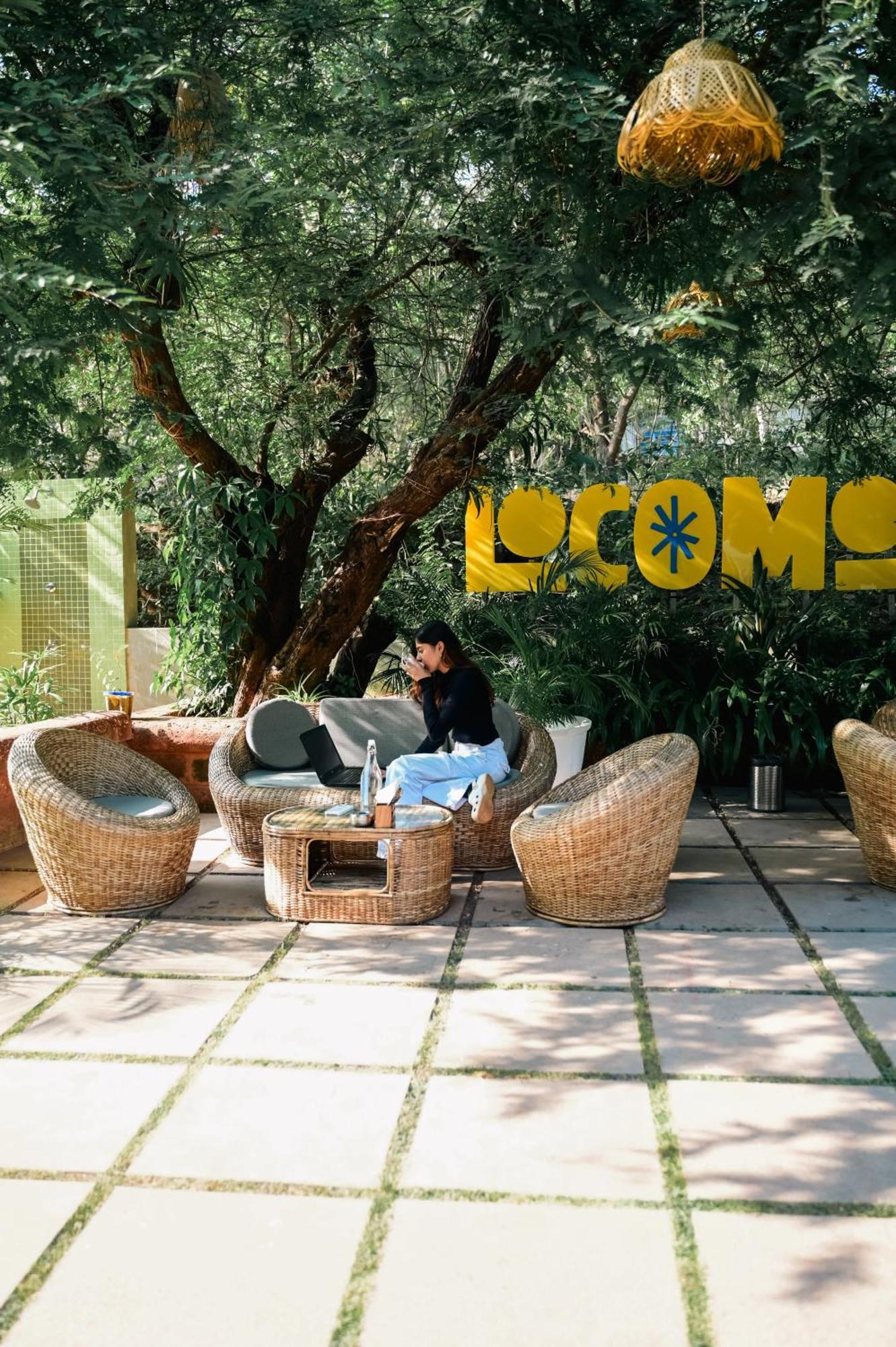 Locomo Boutique, Morjim - Stay Work Eat Экстерьер фото
