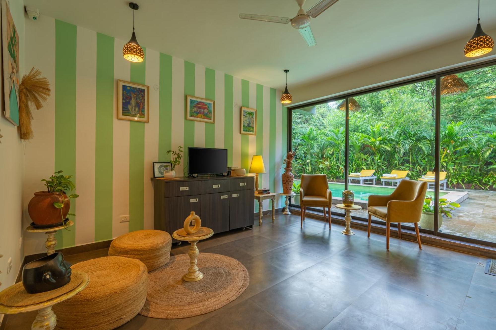 Locomo Boutique, Morjim - Stay Work Eat Экстерьер фото