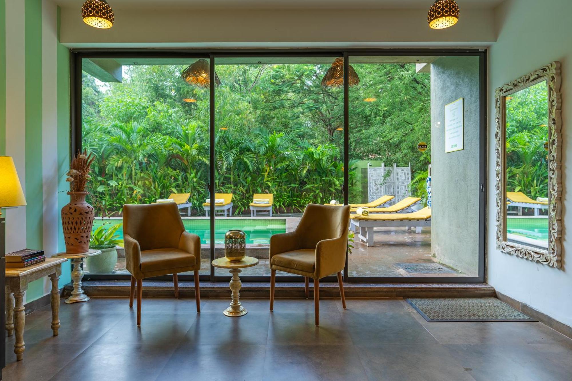 Locomo Boutique, Morjim - Stay Work Eat Экстерьер фото