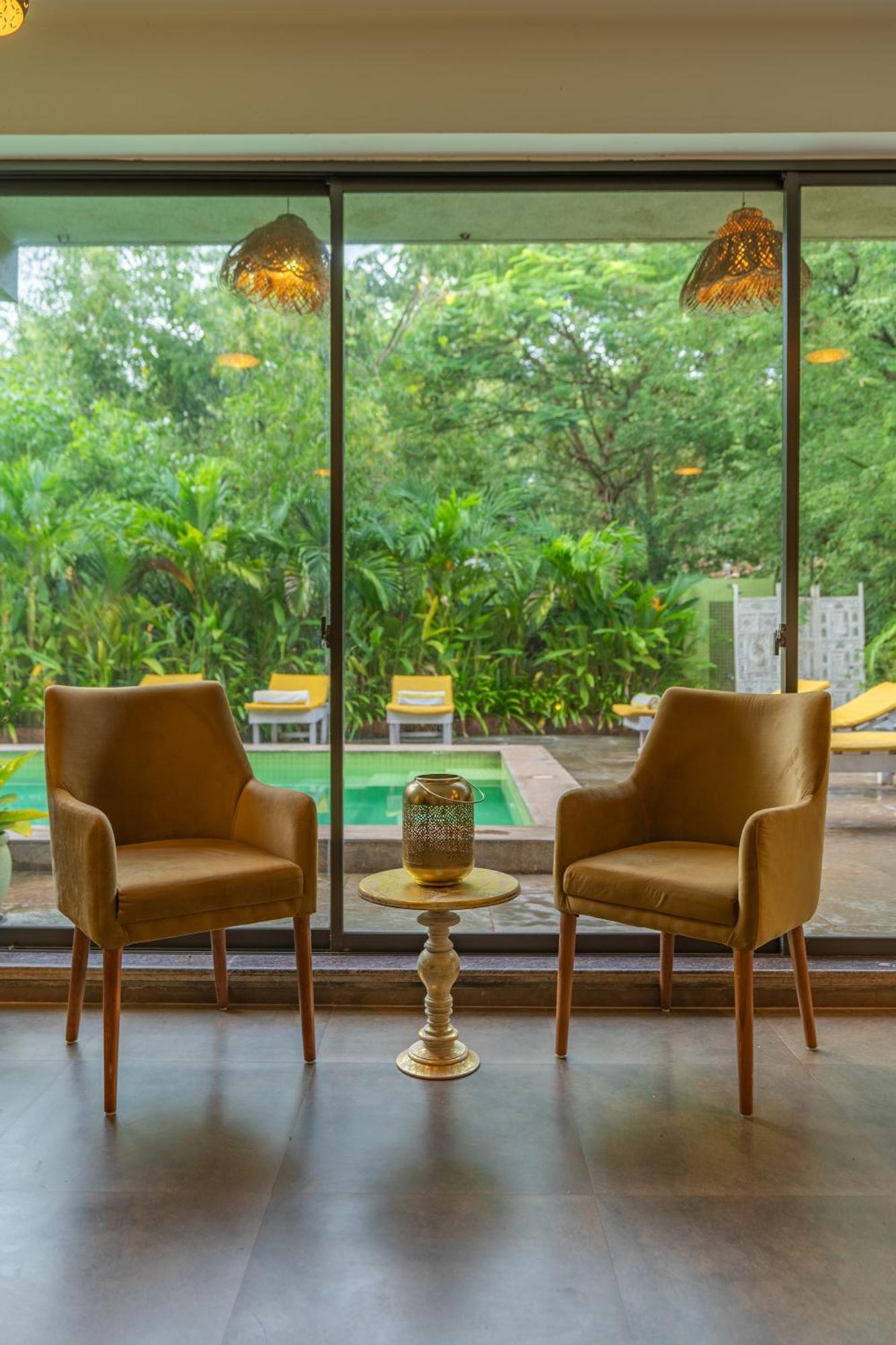Locomo Boutique, Morjim - Stay Work Eat Экстерьер фото