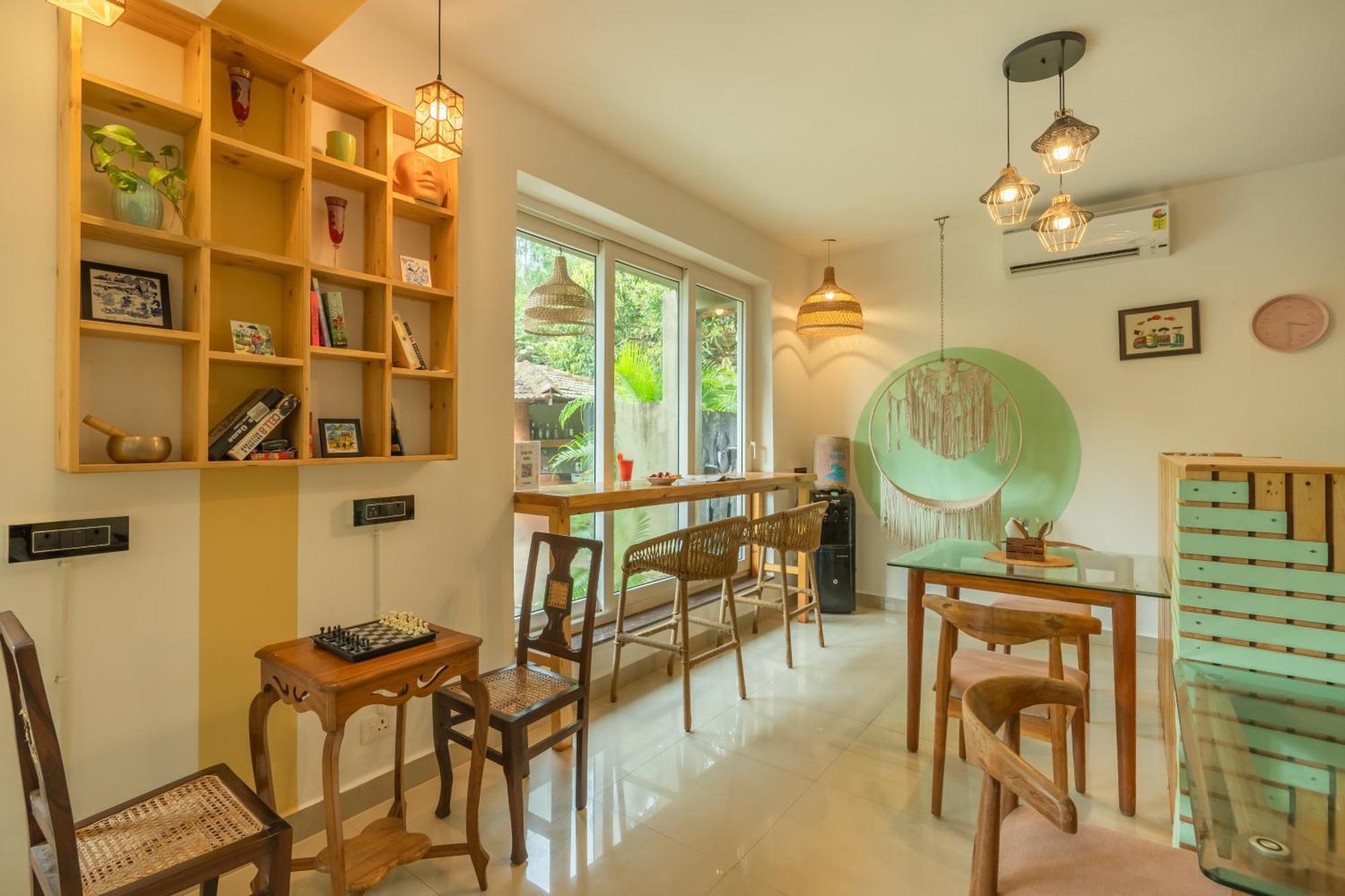 Locomo Boutique, Morjim - Stay Work Eat Экстерьер фото