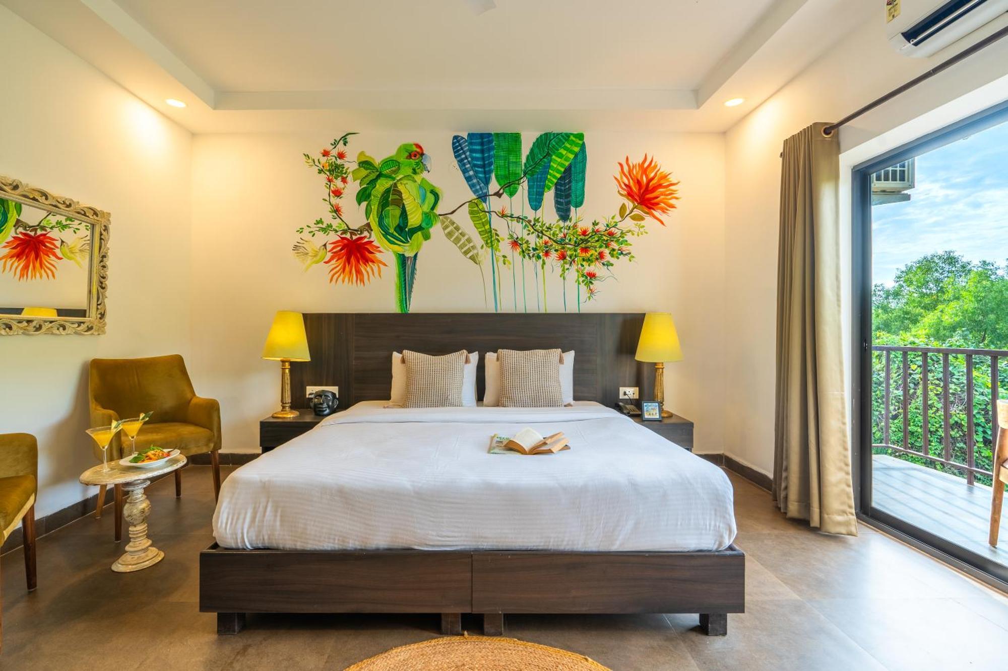 Locomo Boutique, Morjim - Stay Work Eat Экстерьер фото